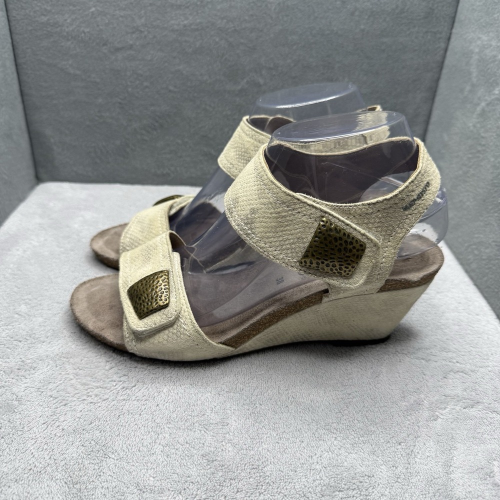 Mephisto Womens 8 EU 38 Beige Metallic Leather Wedge Sandals Comfort